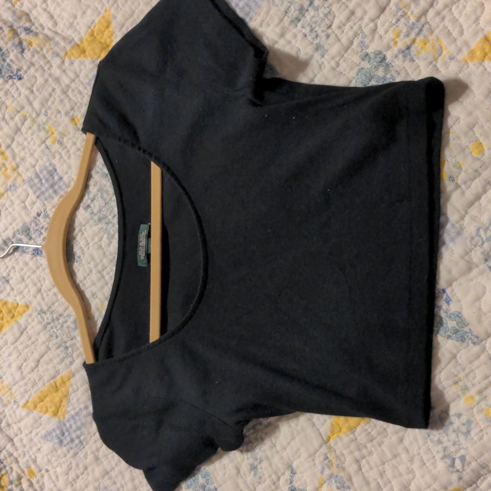 Black short crop top small wild fable